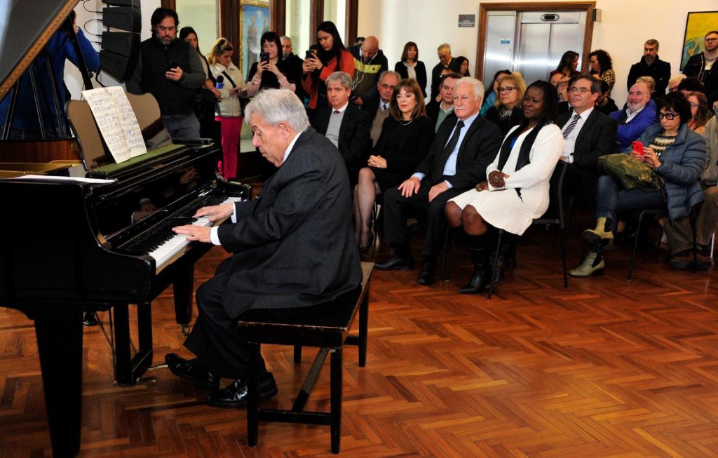 Autoridades nacionales inauguraron sede del Centro de Documentación Musical Lauro Ayestarán.